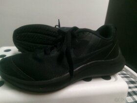 Sportovní tenisky NIKE vel. 35,5 - 5
