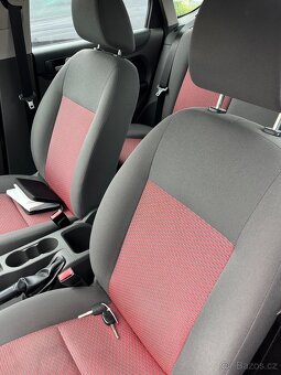 Ford Focus 1.6i ,74Kw ,GHIA,2007,STK nova - 5