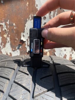 4ks 245/45/18 Barum/2019/100V/zimní pneu 6.6m - 5