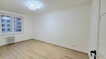 Luxusní byt 2+KK s balkonem na Těreškovové ulici, Karviná - 5