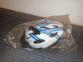 P: Zánovní koloběžku Arcore Shorty s helmou - 5