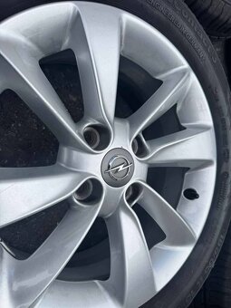Krásné obuté alu kola OPEL 185 65 R 15 s pěkným letním vzork - 5