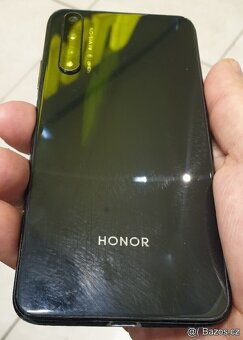 HONOR 20 4G 6GB/128GB + 4ОО GB SDXC + EXTRA BALENÍ - 5