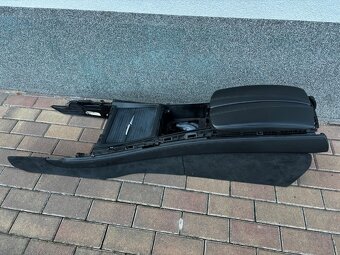 BMW X5 e70 sedačky interier - 5