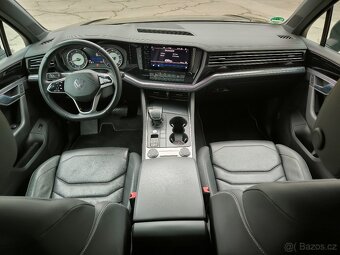 VW Touareg 3,0TDi 4x4 VZDUCH,  KŮŽE, Tažné , r.v.12/2020 DPH - 5