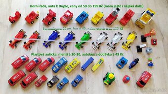 Drobné hračky: puzzle, kuličkodráha, auta, značky, Duplo.. - 5