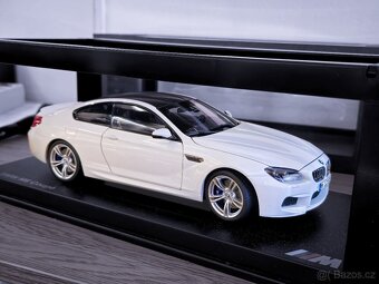 BMW M6 1:18 Paragon Models - 5