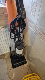 Tyčový vysavač Grundig GMS3940 - 5