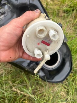 Palivove cerpadlo na Yamaha Fz6N a Fz6 Fazer - 5