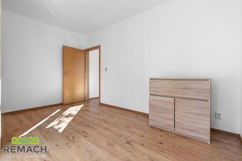 Pronájem, byt 2+kk, 50 m2 + terasa 16 m2 + parkovací místo - - 5