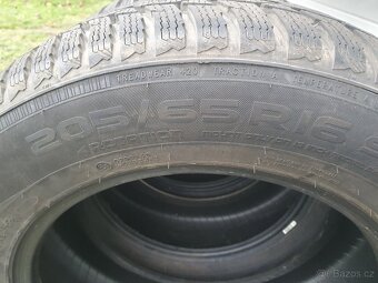 205 65 r16 nové zimní pneu Nokian 4ks, vzorek 8,25mm - 5