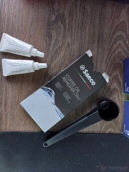 Kávovar Philips LatteGo EP 5447/90 - 5