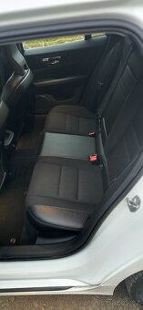 Volvo v60 2.0 140kw + druhá sada kol - 5