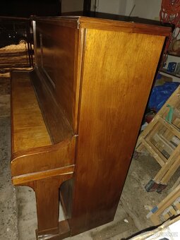 Piano Petrof - 5