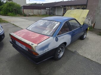 Opel Manta B GT/E r. 1978, platné doklady, eko placeno - 5