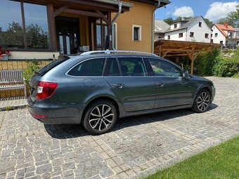 ŠKODA SUPERB KOMBI 2015 2.0TDI AMBITION PLUS - 5