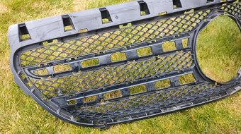Mercedes B W246 facelift 2014 - 2018 - Predna maska - 5