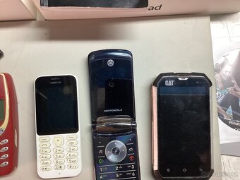 Stare telefonyNabizim několik znacek - 5