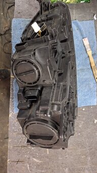 Leve svetlo xenon octavia 3 predlift - 5