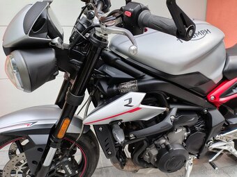 Triumph Street Tripla R 765 - 5