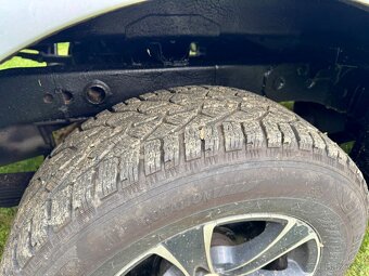 Nissan Navara 3.0 V6 2010 - 5