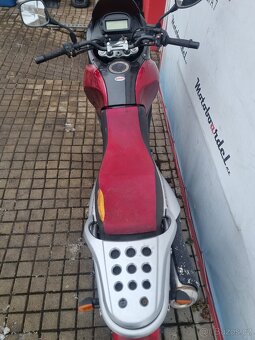 Suzuki XF 650 1999 - 5