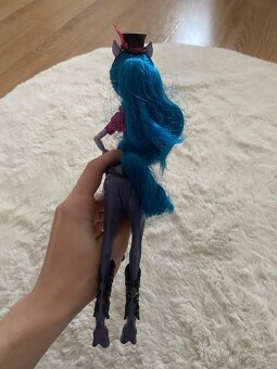 Monster High Avea Trotter Panenka - 5