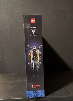 Nové LEGO Technic 42159 Yamaha MT-10 SP - 5