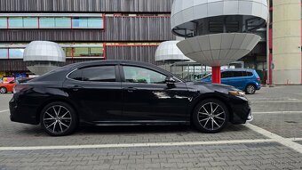 Toyota Camry 2.5 Hybrid, R.v. 2021 - 5