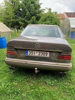 Mercedes Benz w124 250d - 5