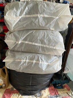 Pneu zimní 255/40 R20 - 5