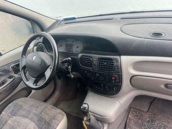 Renault Scenic 4x4 - 5