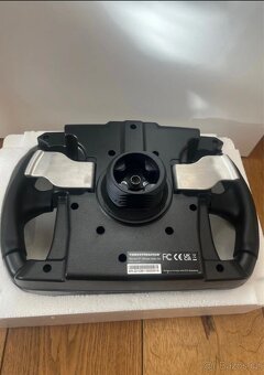 Oficiální Ferrari F1 add-on Thrustmaster volant - 5