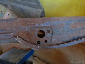 Škoda Spartak  nové předni dveře original pant na čtyři šrou - 5