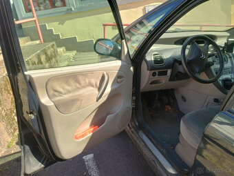 Citroën Xsara Picasso, 1.8 beznín 85 KW, rok 2004 - 5