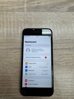 Apple iPhone 8 64GB Black - 5