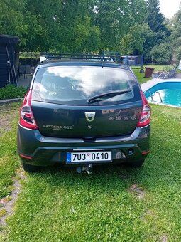 Prodám Dacia Sandero 1.4 r.v 2010 - 5