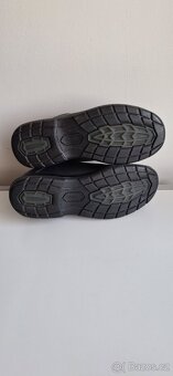Nové služební polobotky PČR – Gore-Tex, vel. 44 - 5