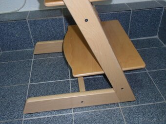 TOP MASIVNÍ DŘEVĚNÁ ROSTOUCÍ ŽIDLE STOKKE TRIPP TRAPP - 5