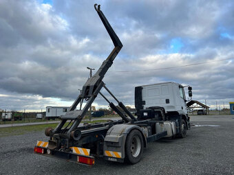 Hákový nosič IVECO AT190S36, r.v. 2004 - 5