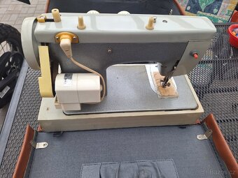 Šicí stroj - 5