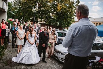SVATEBNÍ A RODINNÝ FOTOGRAF - 5