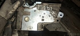 Hlava motoru audi vw skoda 1.9 tdi 77kw - 5