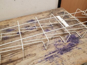 levný držák na tiskoviny, na stěnu - velký - 5