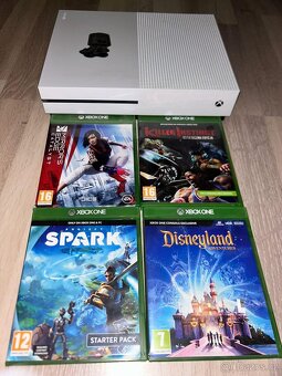 Xbox One S - 5