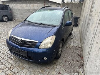 Toyota Corolla Verso 2,0D - 5