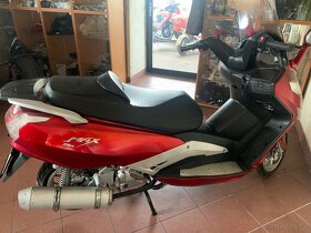 Novy skutr 250 ccm - 5