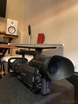 Prodam dve profy Panasonic DVX 100BE - 5