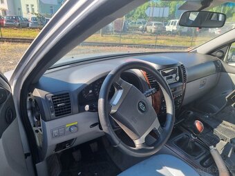 KIA SORENTO 2.5 CRDI - 5
