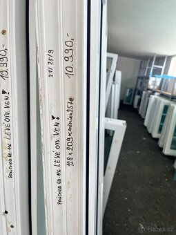 TERASOVÉ PLASTOVÉ DVOUKŘÍDLÉ DVEŘE OTV VEN 128x209-257 - 5